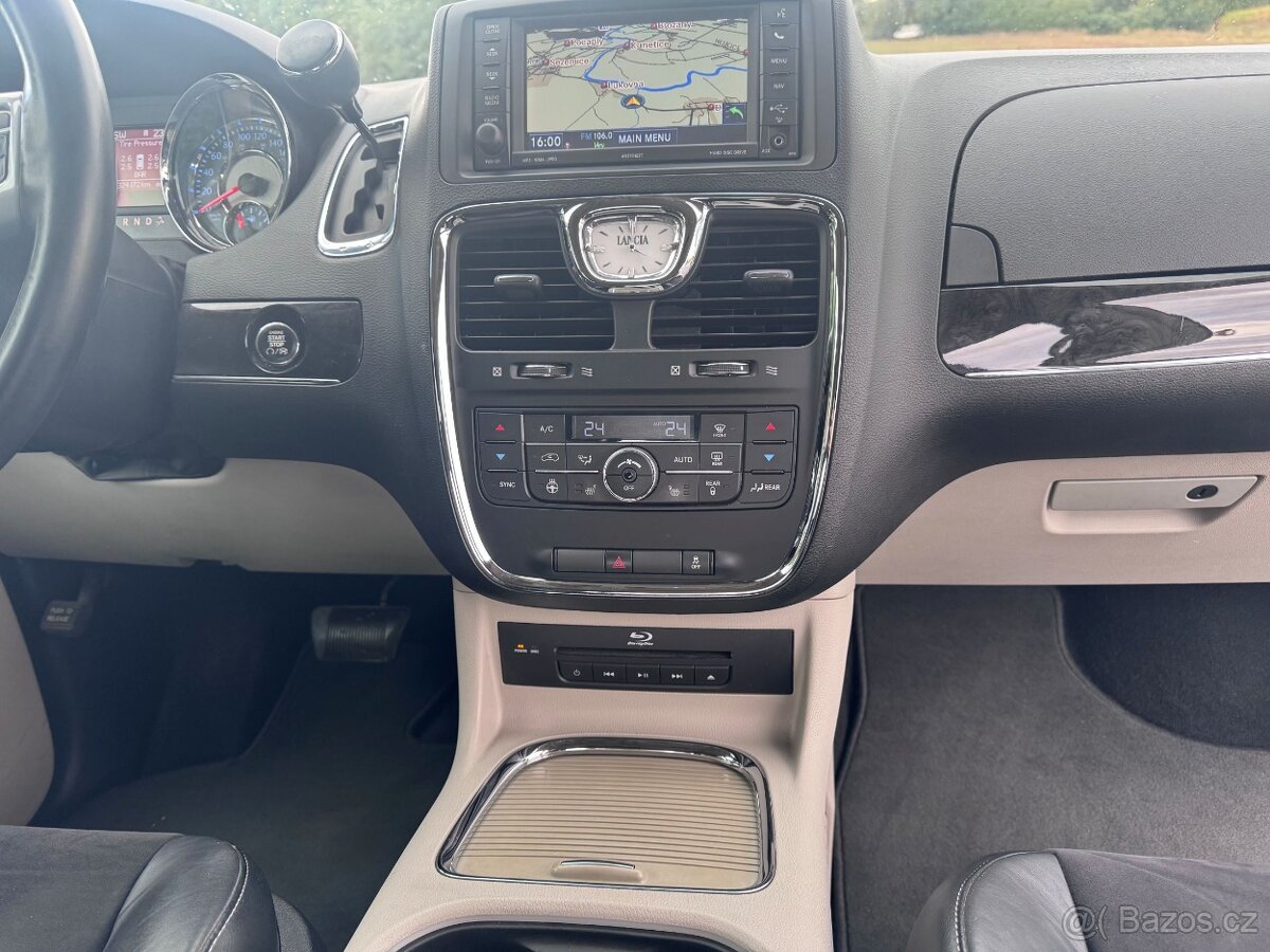 Lancia Voyager 3,6 Platinum LPG 2x DVD ČR 2013 TOP AUTO - 12
