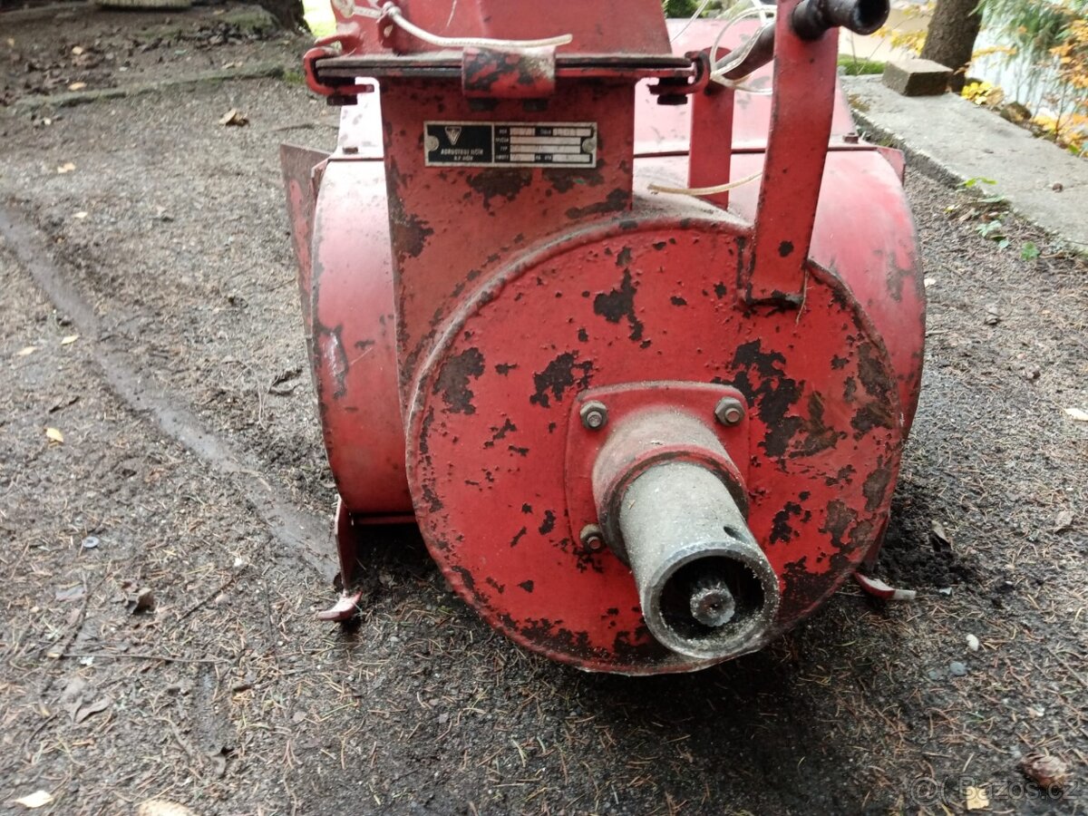 MF 70 + příslušentsví - 12