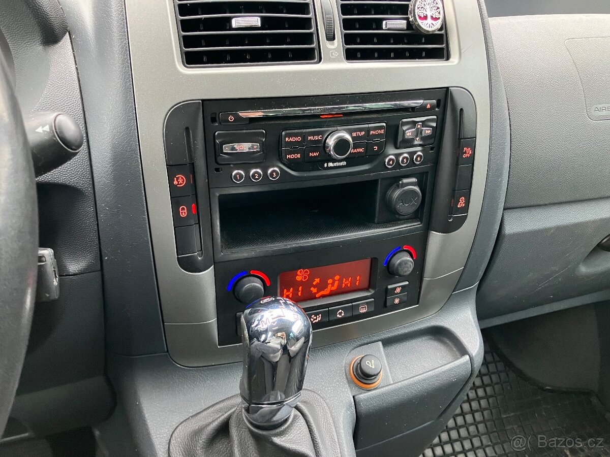 Peugeot Expert Tepee - 12