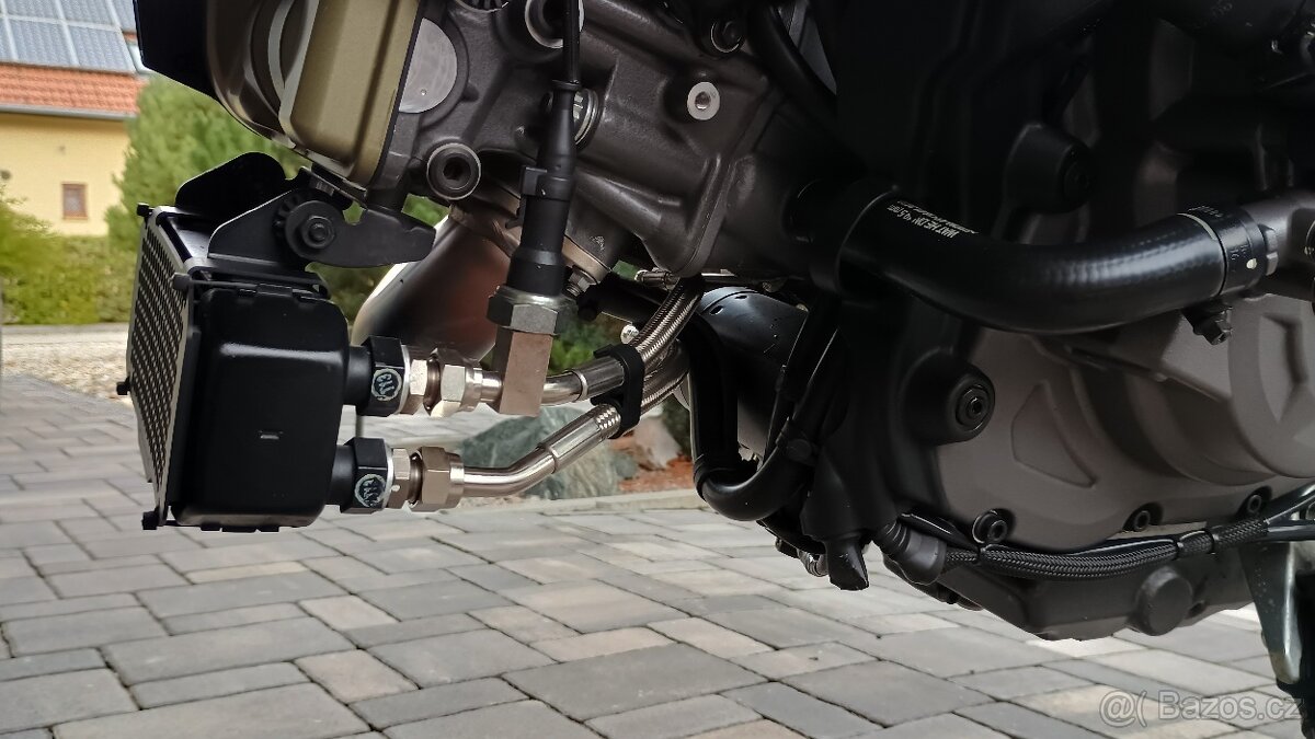 Ducati Hypermotard 950 RVE 2022 - 12