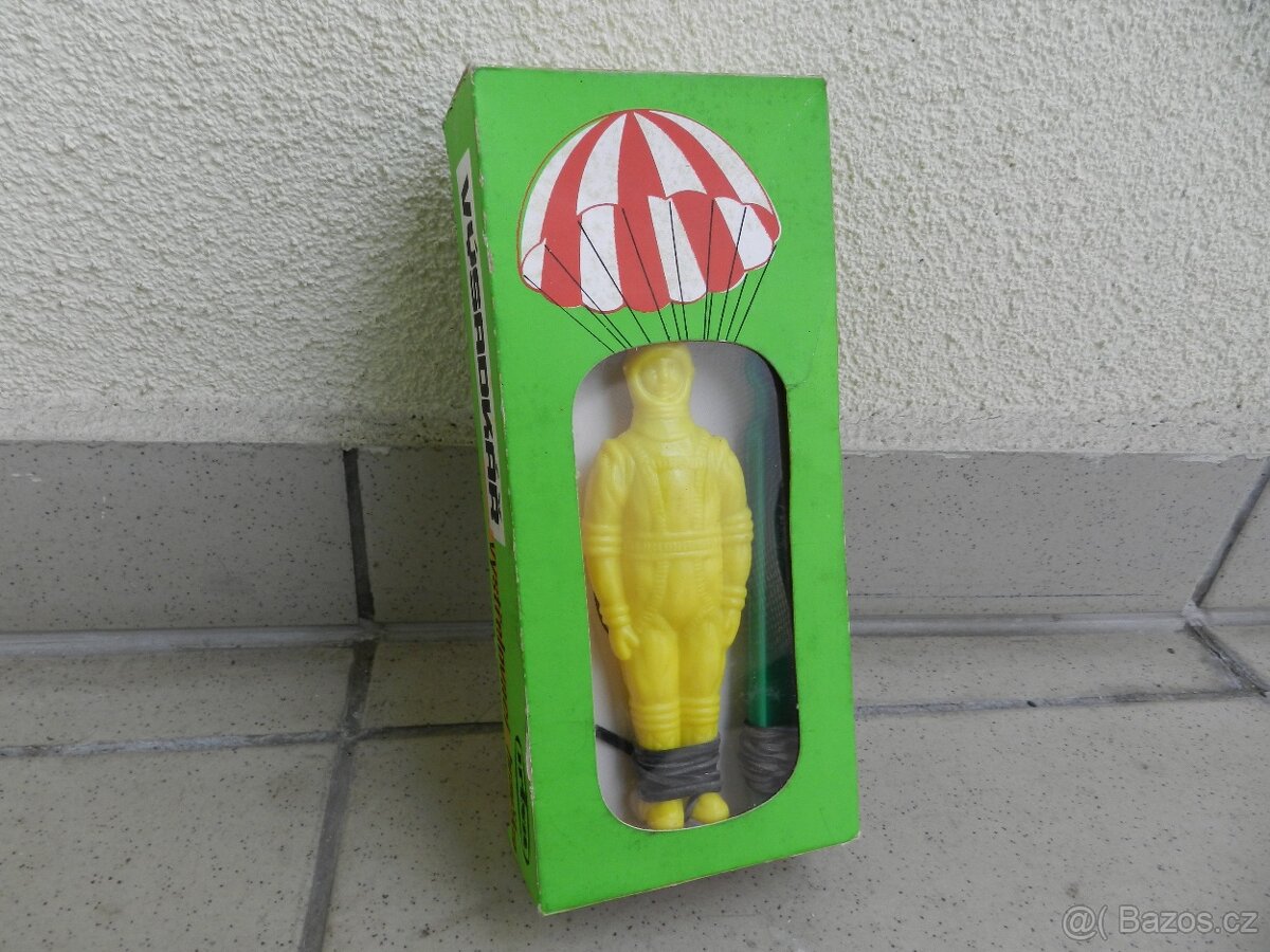 VÝSADKÁŘ - IRISA r. 1980 - ČSSR - 12