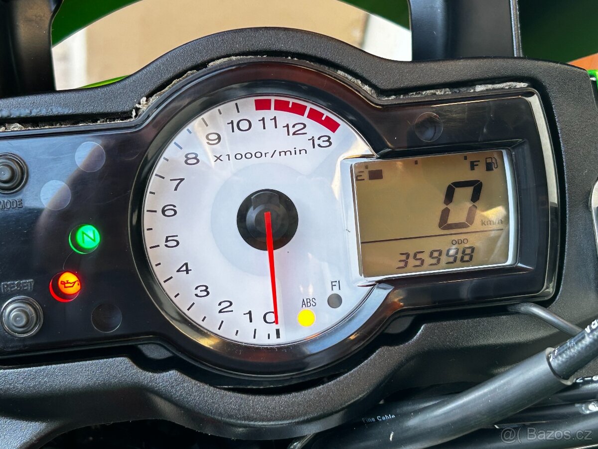 Kawasaki Versys 650 - 12