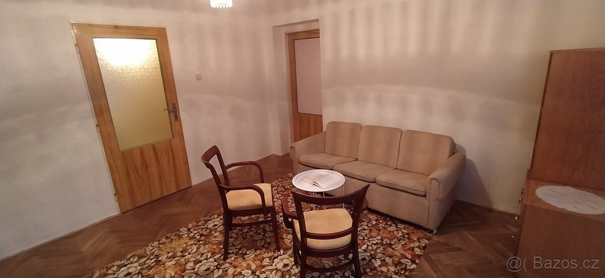 Prodej řadového rodinného domu na Rusavě, ev.č. 26949 - 12