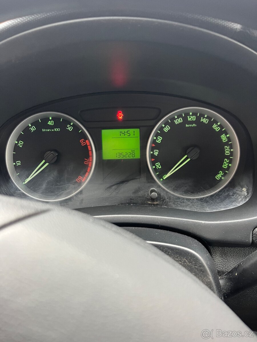 Škoda Fabia II - 12