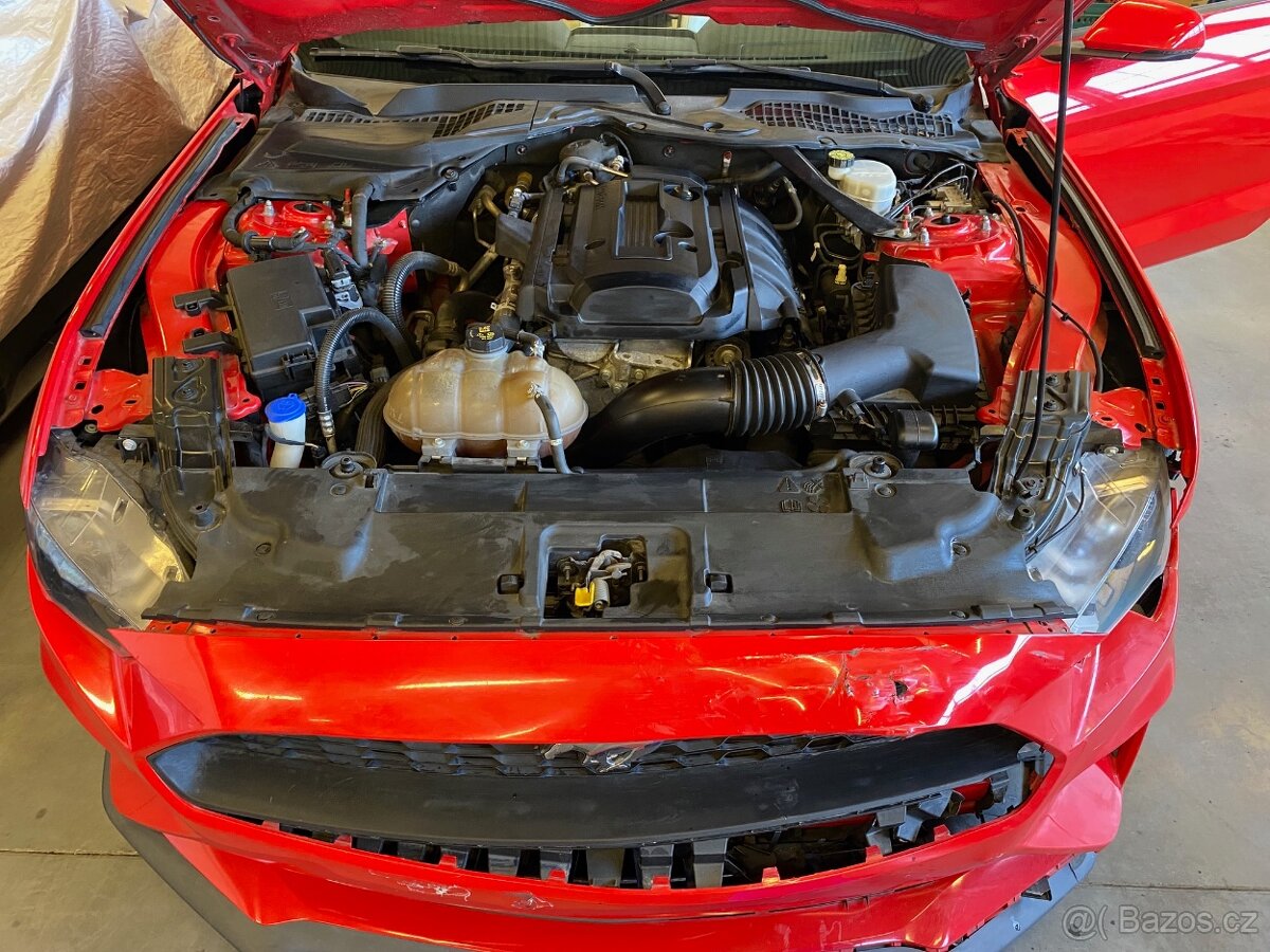 FORD MUSTANG 2020 - 12