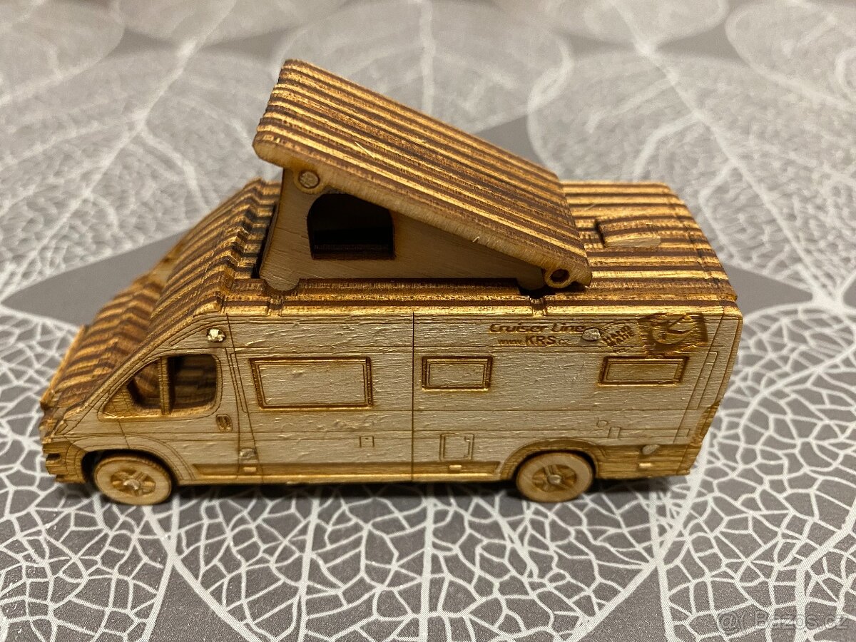 Nový dřevěný model obytného vozu KRS Cruiser Line - 12