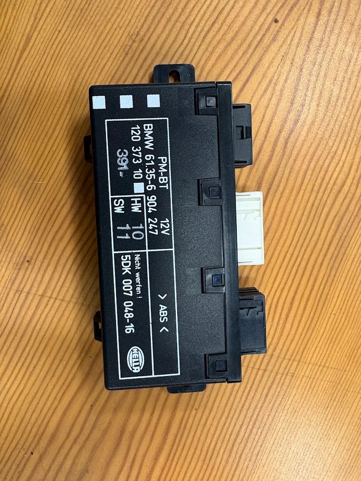 BMW e39 - díly interiéru - 12
