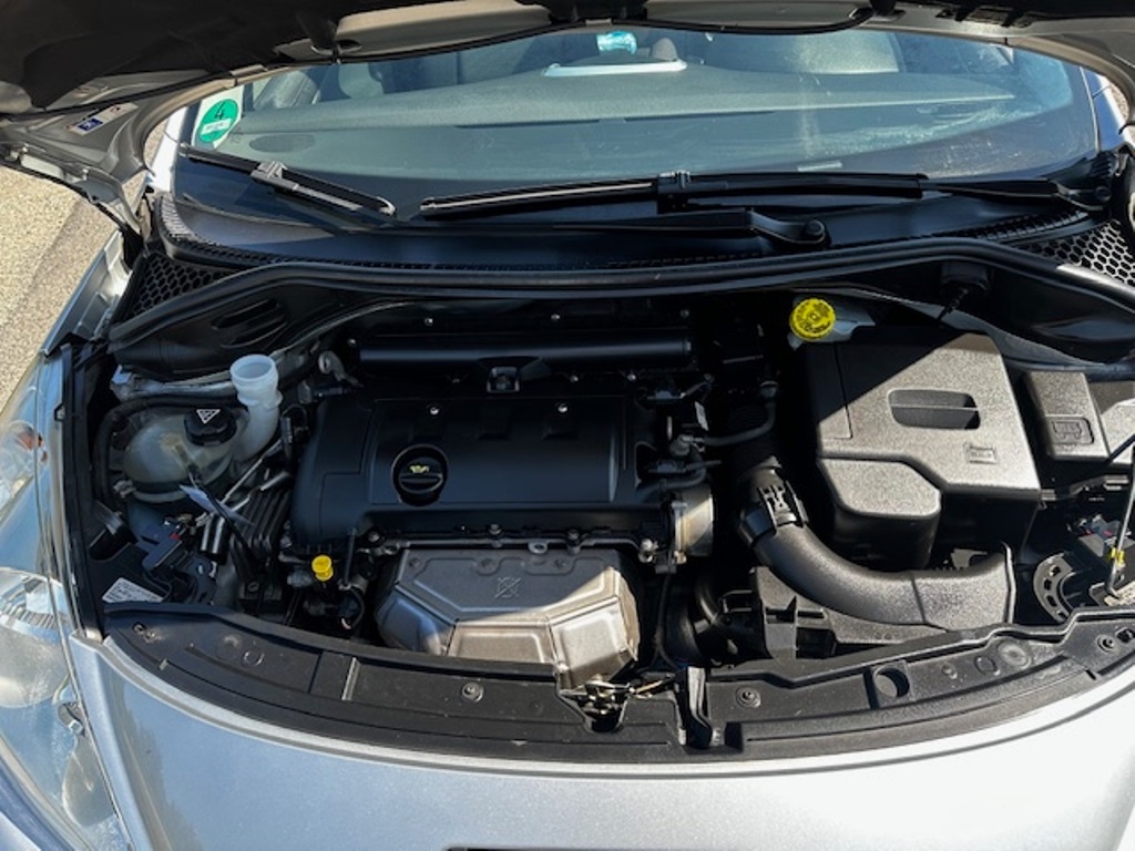 Peugeot 207 SW 1.4i, r.2009, 1.maj., serviska, STK - 12