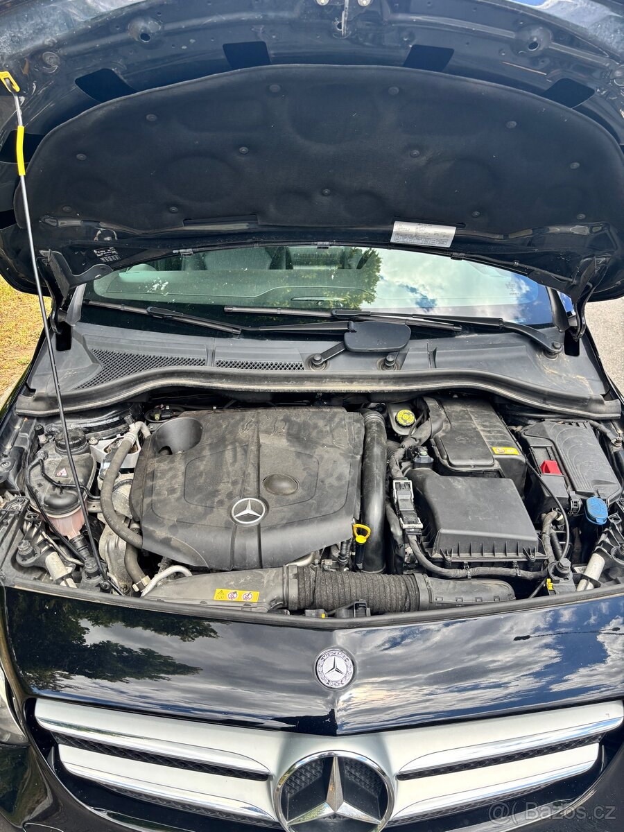 Mercedes B200 automat panorama - 12