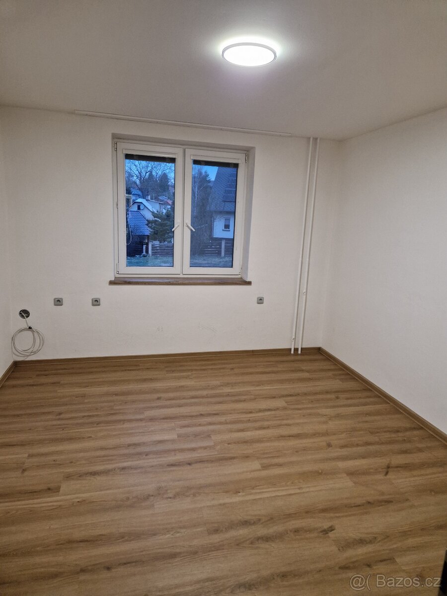 Prodej bytu 3+1 po rekonstrukci - 12