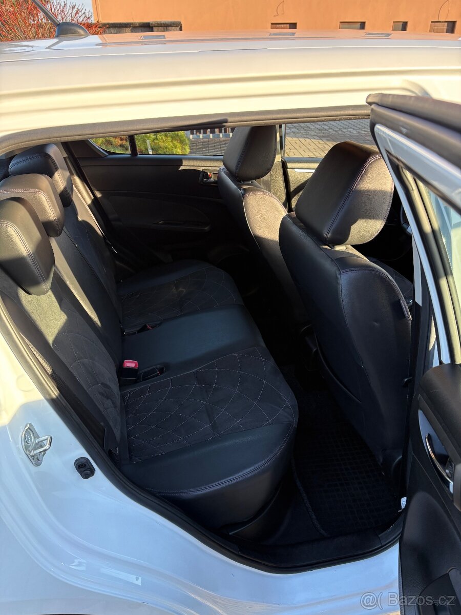 Suzuki Swift - 12