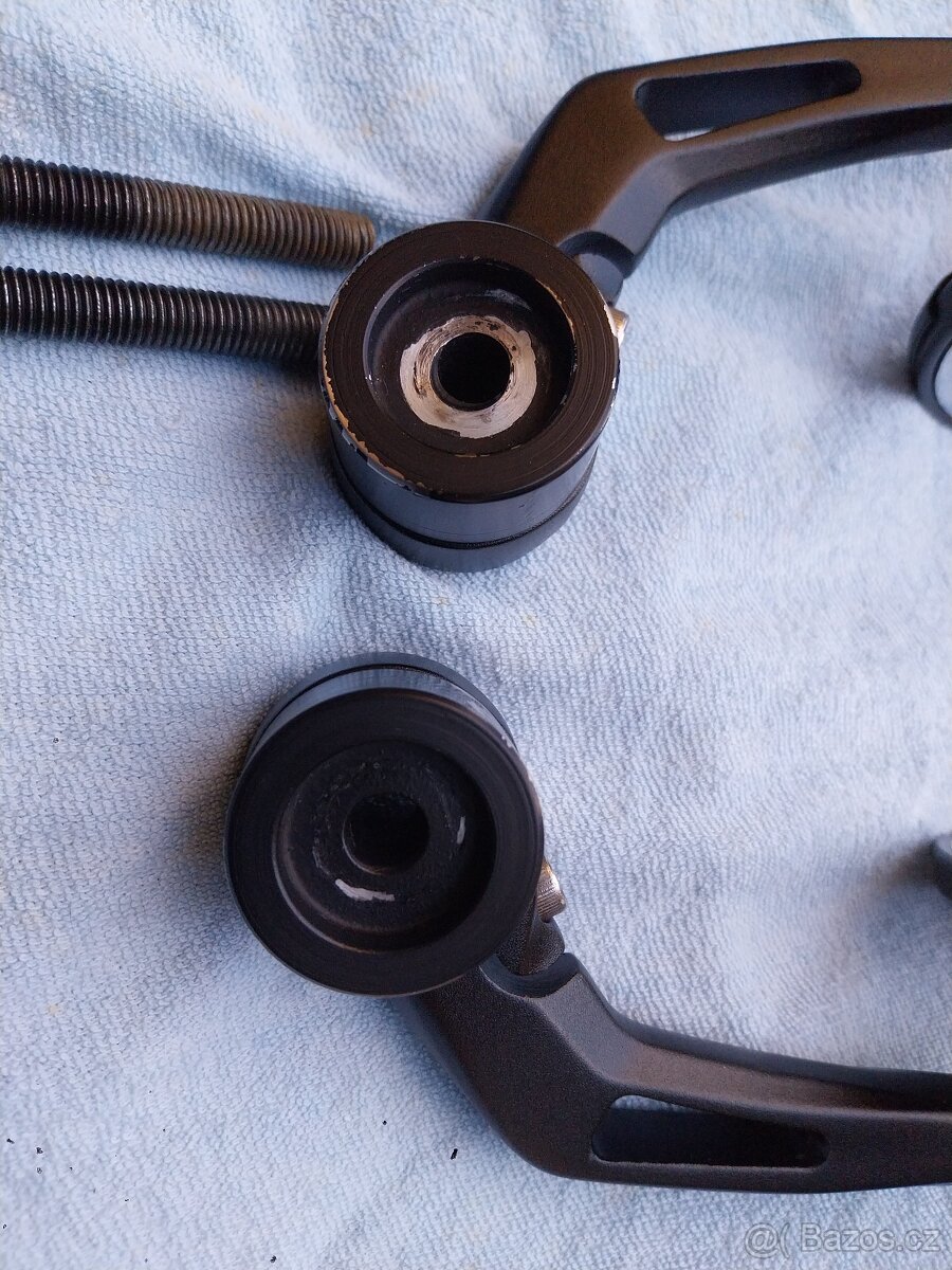 Zpětná zrcátka - 12