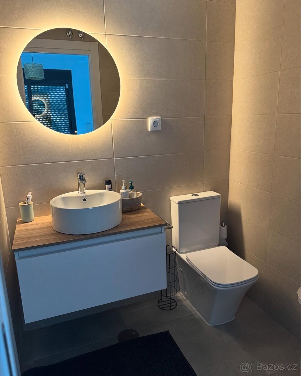 PRONÁJEM LUXUSNÍHO APARTMÁNU VE ŠPANĚLSKU - 12