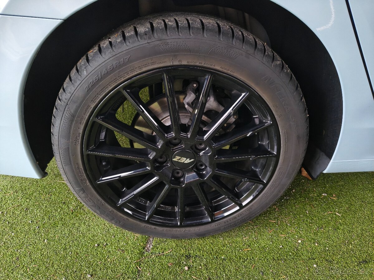 VW Golf 8 Variant People 1.5 TSI 2024 - 12