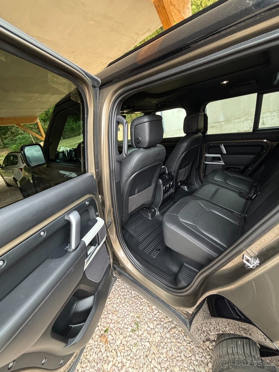 LR Defender 110 D300 X-DYNAMIC HSE - 12