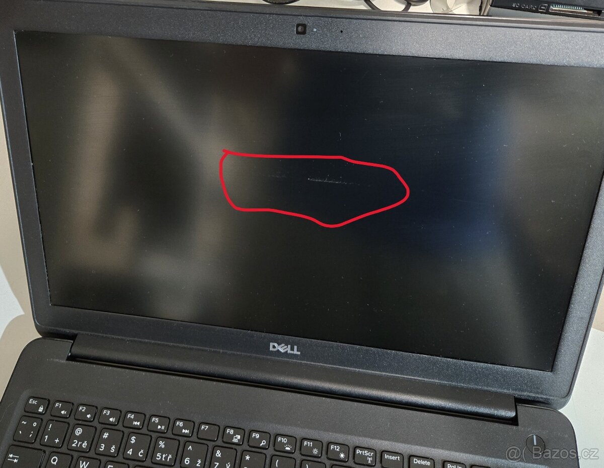 PRODÁM Dell Latitude 3500 - 12