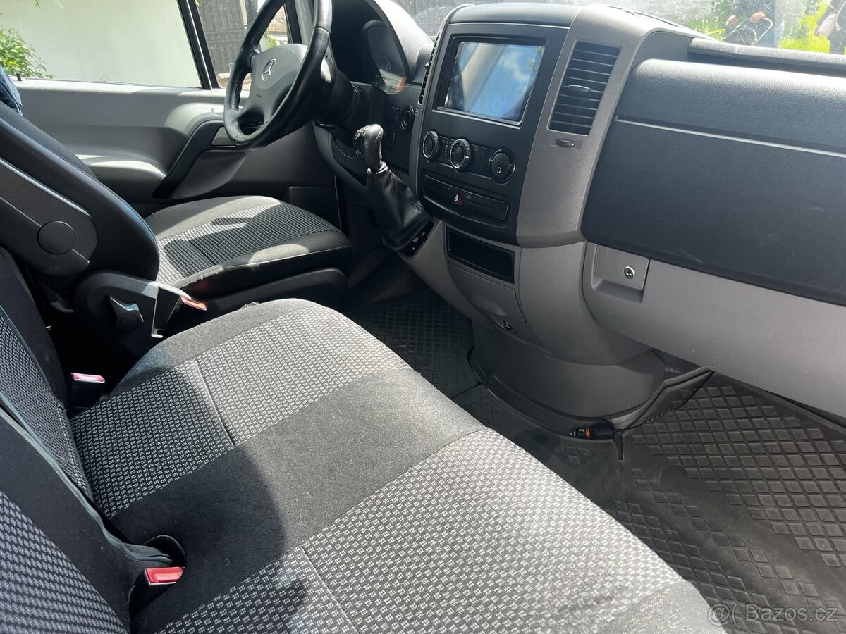 Odtahovka Mercedes-Benz Sprinter W906 315CDi - 12