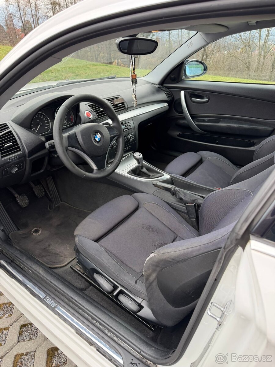 BMW 118D I 2007 I - 12