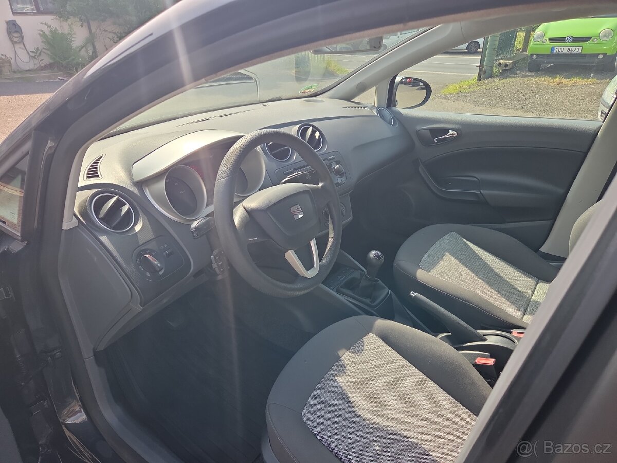 Seat Ibiza 1.4i-16V - 12