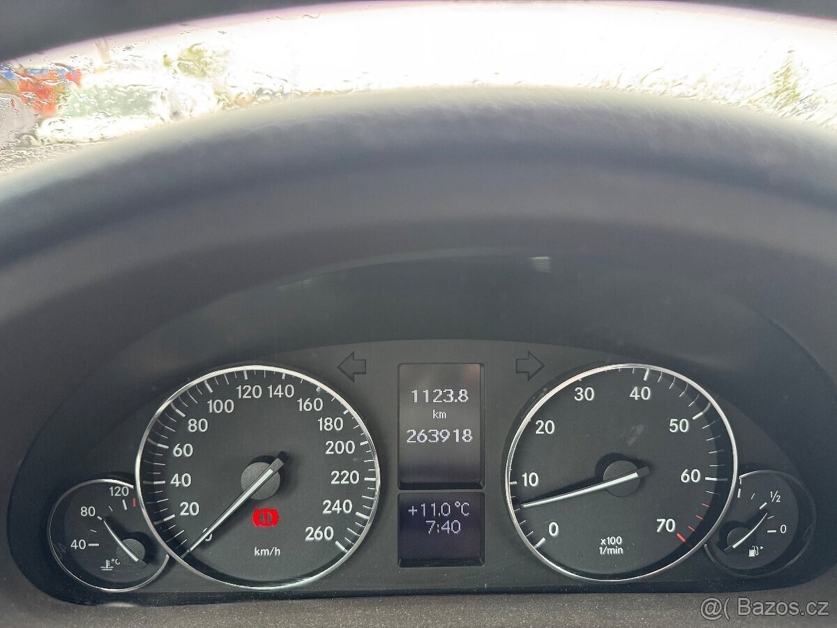 Mercedes Benz CL203 C 180 Kompressor - 12