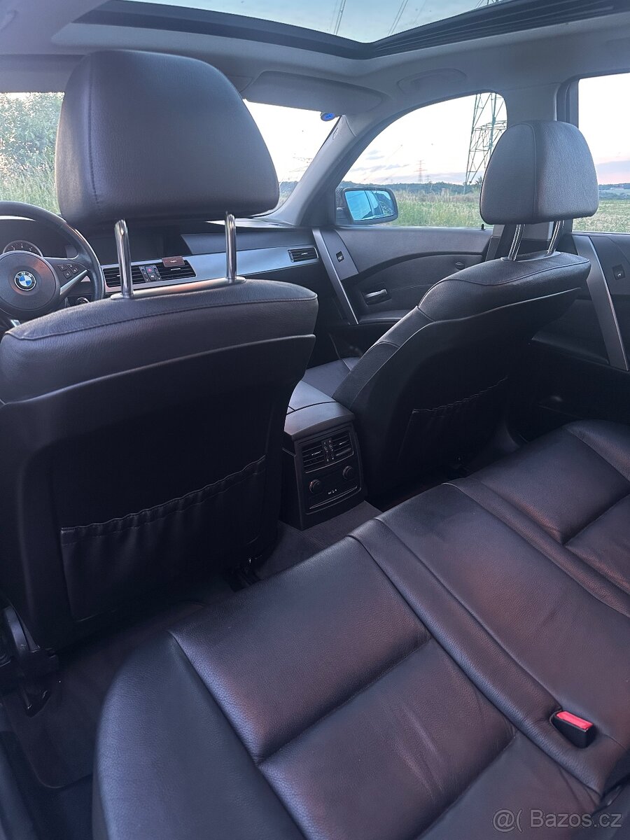 BMW E61 525i - 12