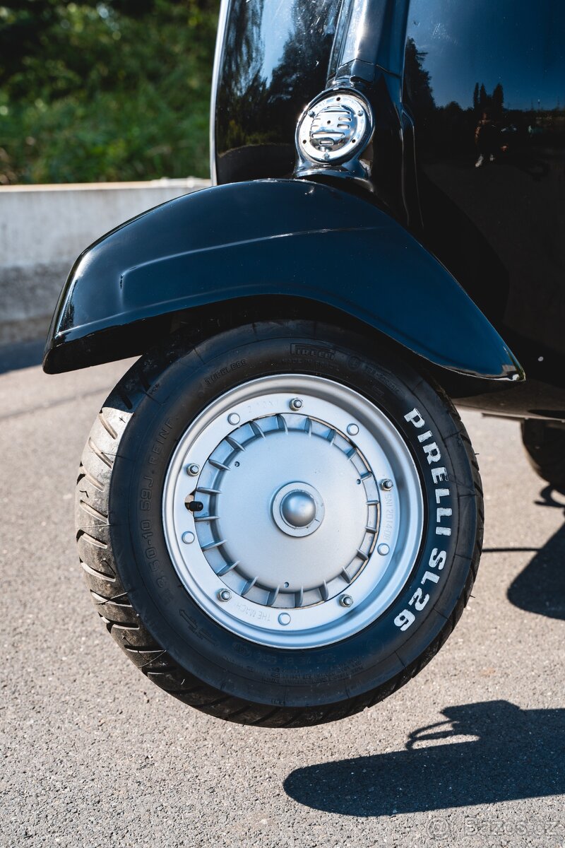 Motorka Piaggio Vespa 150CC (1973) - 12