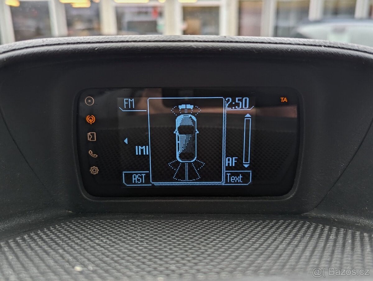 Ford Transit Custom 2.2 TDCi 8 MÍST, VELKÝ SERVIS - 12