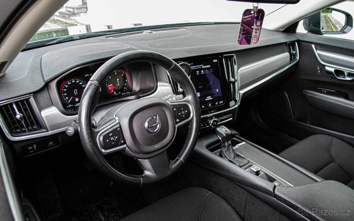 Volvo V90 D4 2.0L 140kW automat - 12