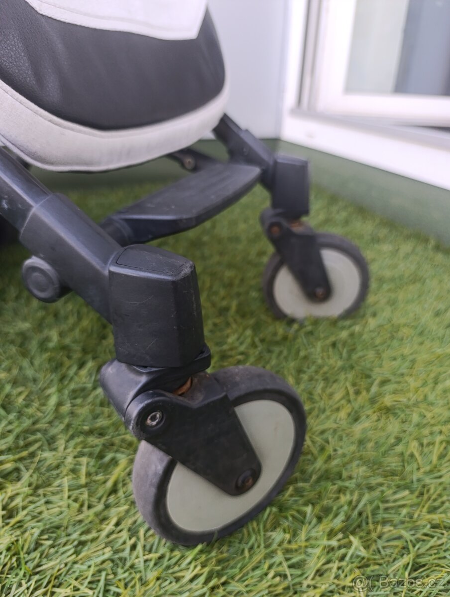 Kočárek Amber - 12