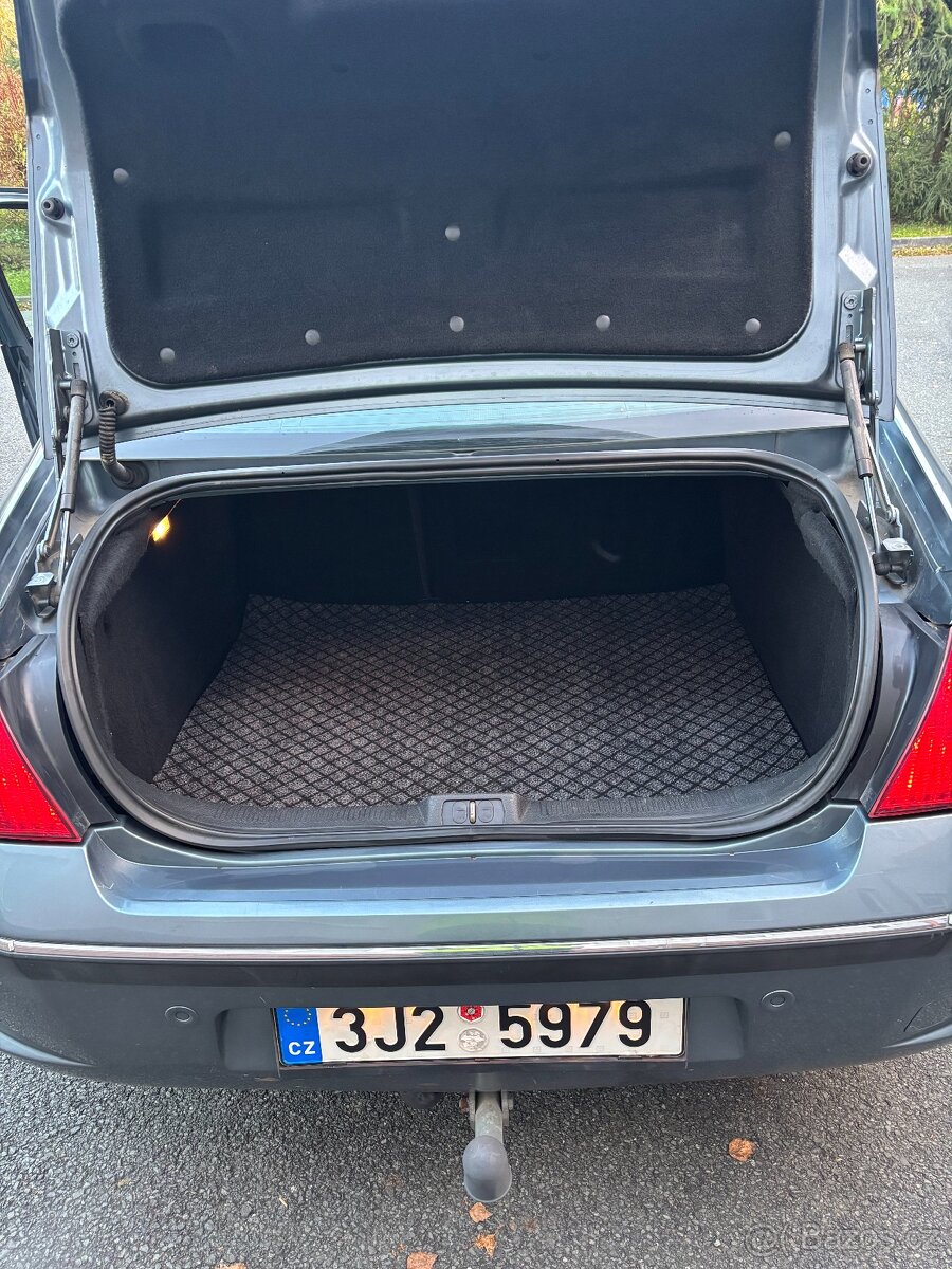 Peugeot 407 2.0 HDi Sedan - 12