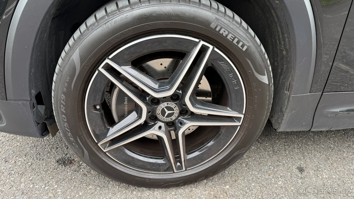 Mercedes-Benz GLB 200d 4Matic - AMG Line - 12