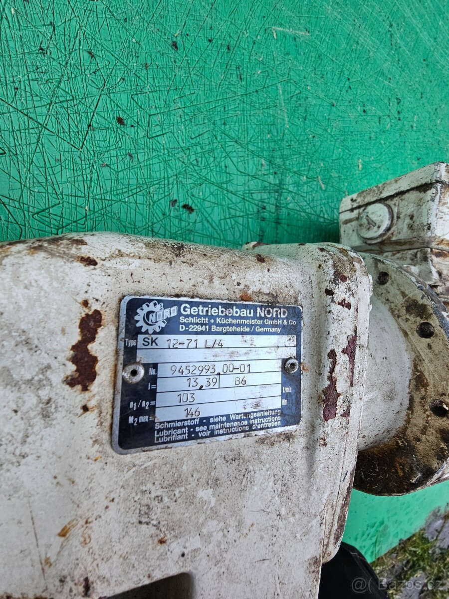 Motorek na gril na 380V /220V - 12