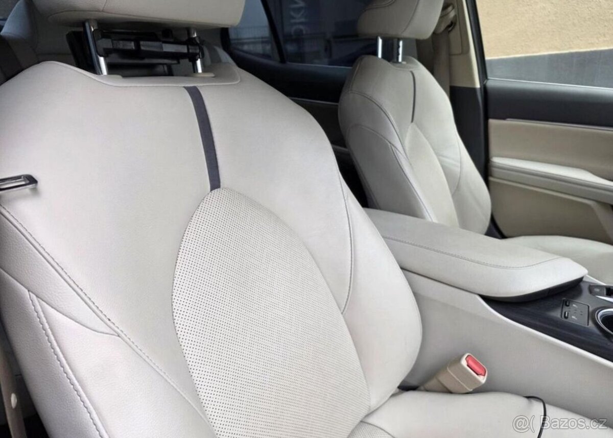 Toyota Camry 2.5-HYBRID-1.MAJITEL-DPH - 12