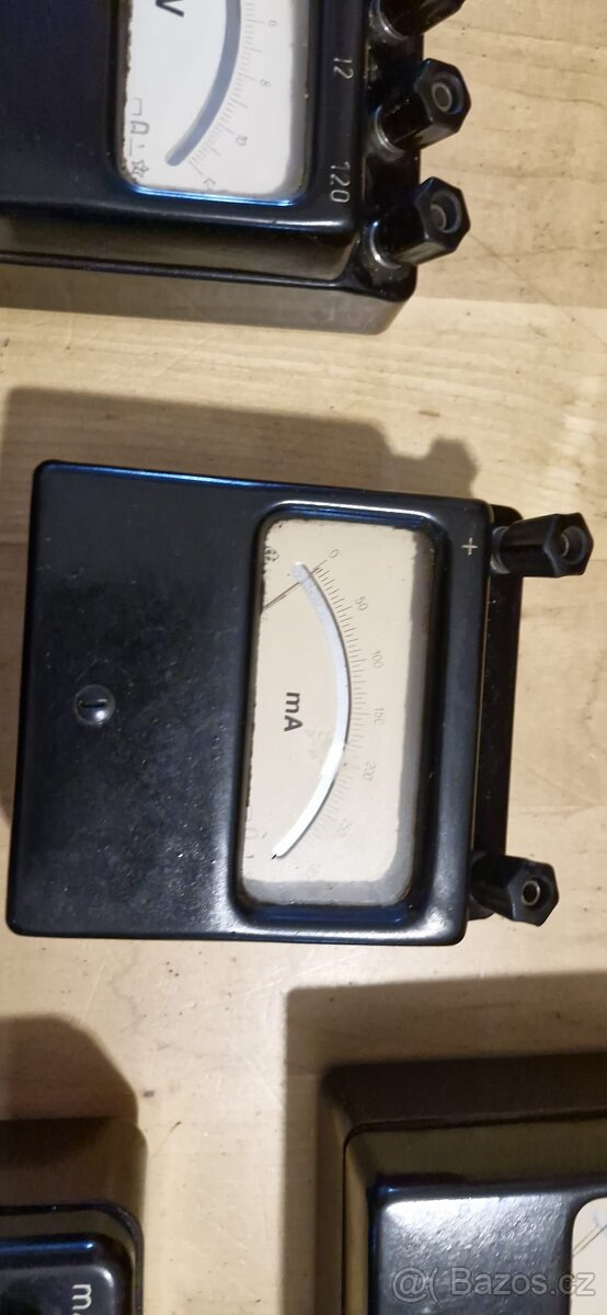 Staré měřící přístroje - 12