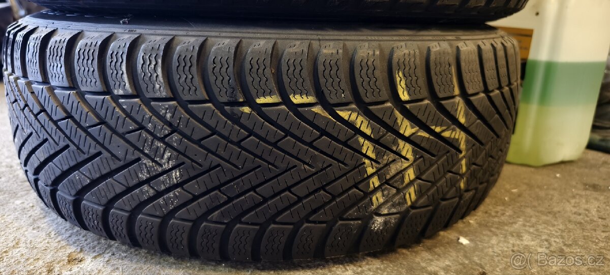 Zánovní zimní sada kol 205/55 R16" 5x112 - 12