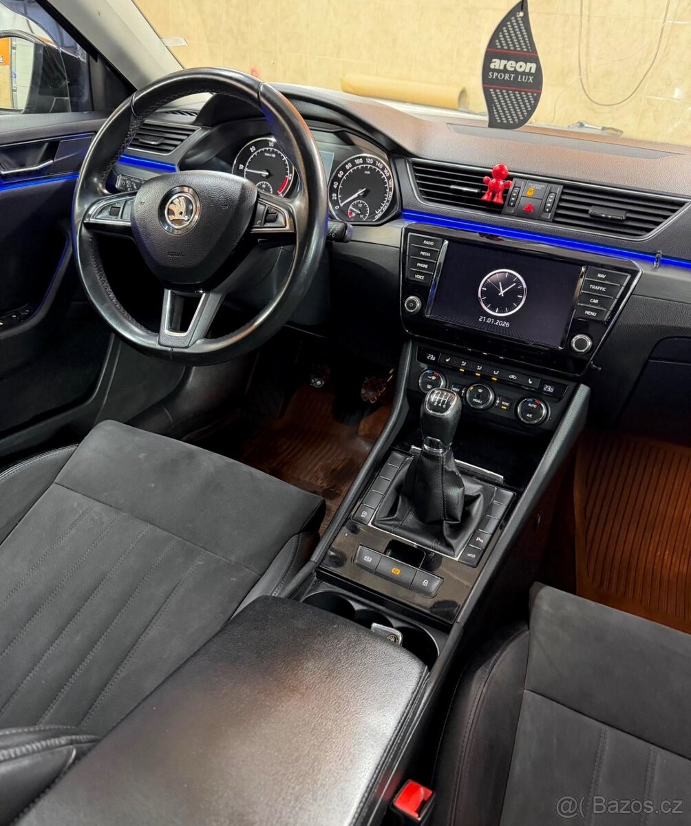 Škoda Superb Combi 2.0 Tdi 110kw STYLE PLUS - 12