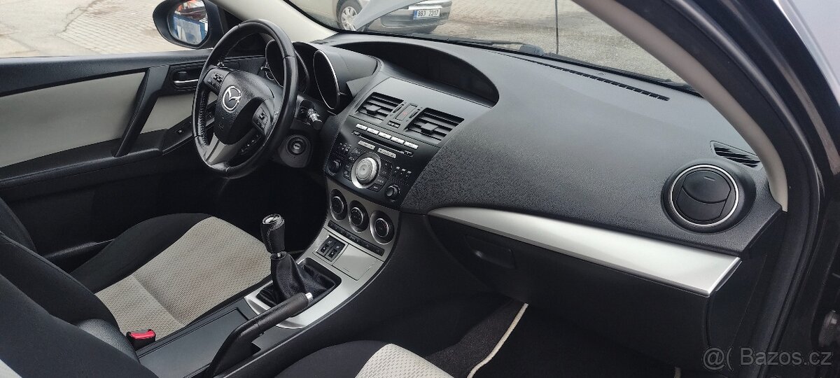 Mazda 3 diesel 1,6 Facelift - 12