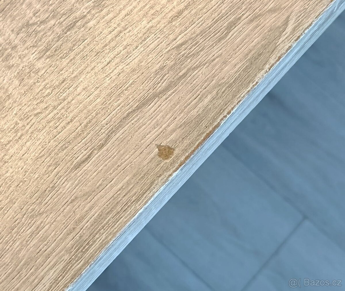 Jídelní stůl a (4ks židle). - 12