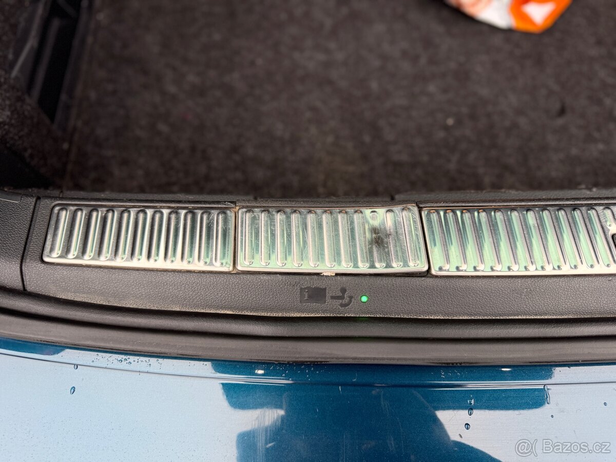 Skoda Superb 3 2.0 TDI Virtual Cockpit Kůže DSG - 12