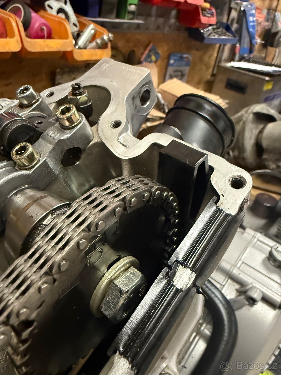 Aprillia/BMW - motor Rotax 650 - 12