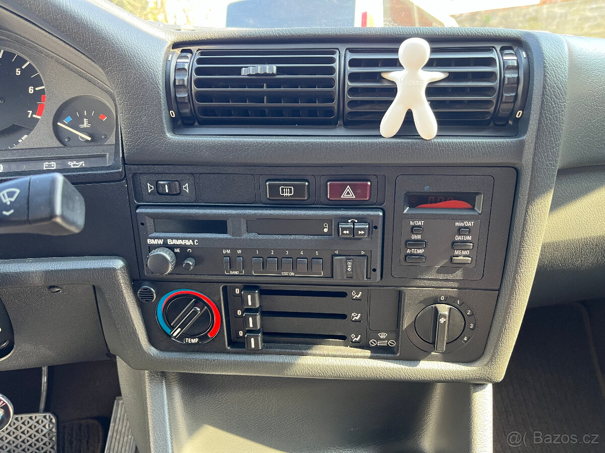 BMW E30 316 i 75 Kw AUTOMAT - 12