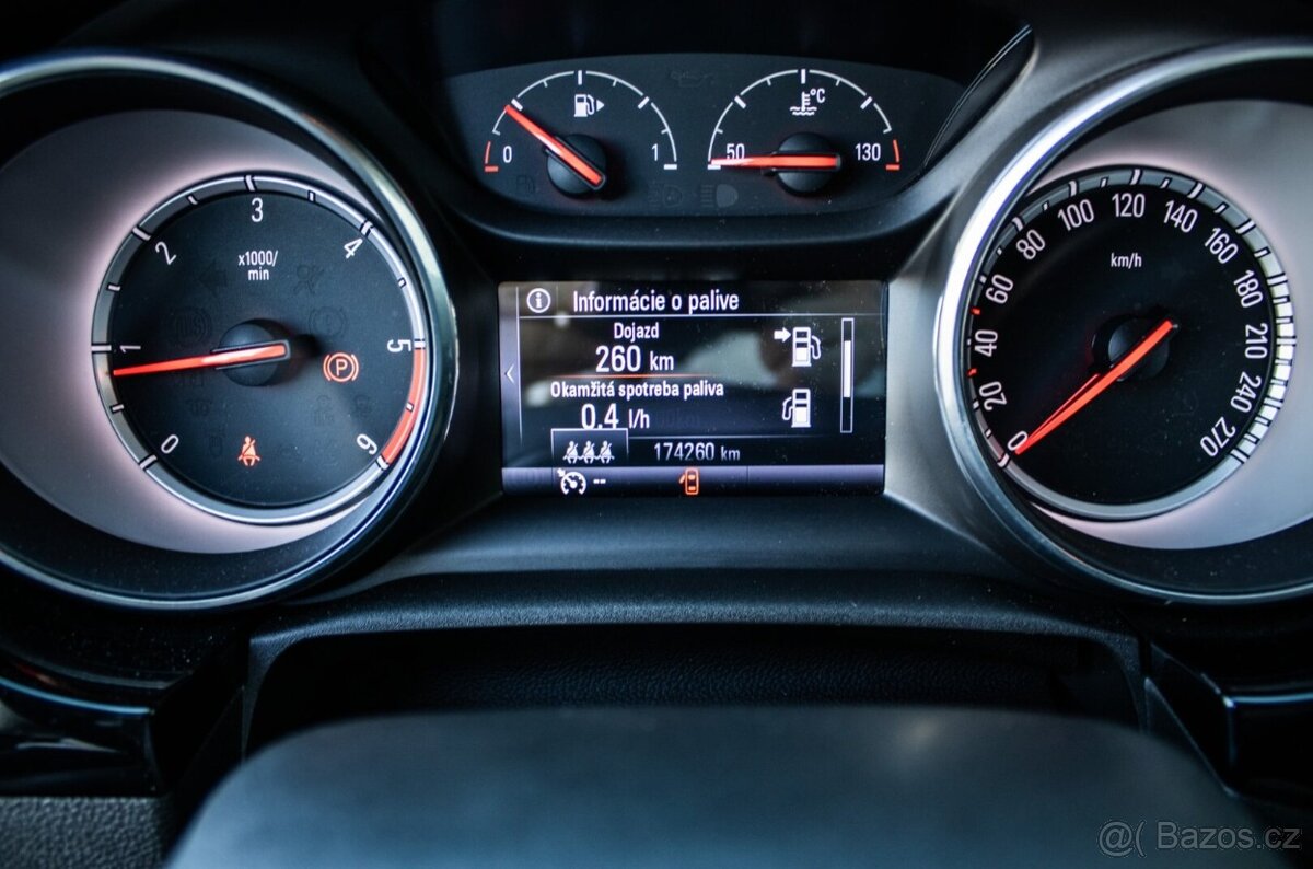 Opel Astra Sport Tourer ST 1.6 CDTI - 12