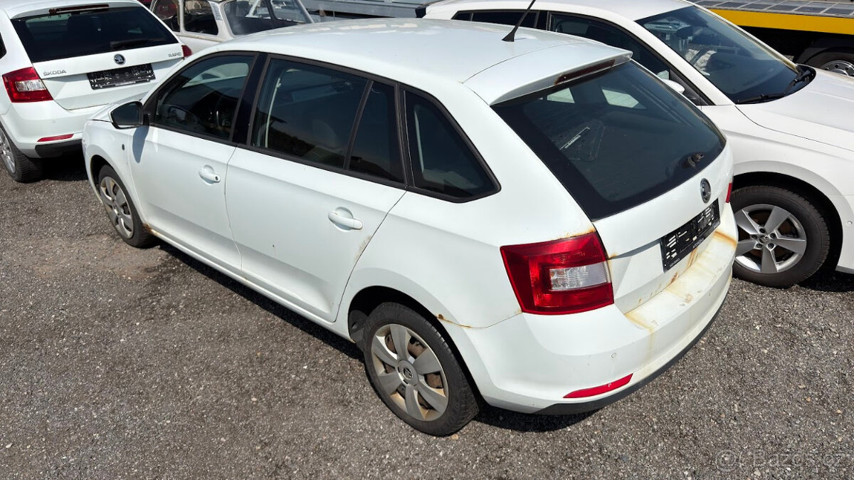 Škoda Rapid Spaceback - 12
