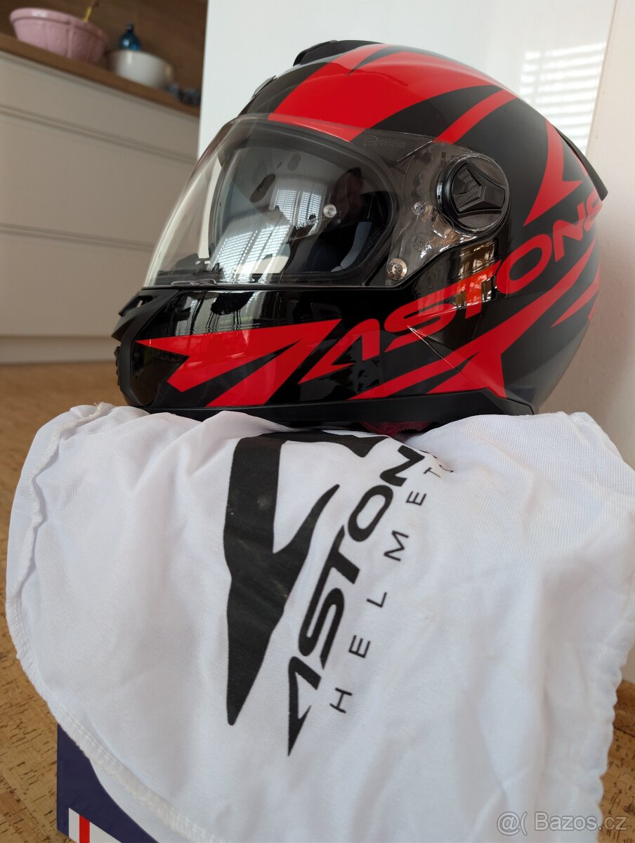 Helma HJC F70 XL a Astone GT 800 Evo M - 12