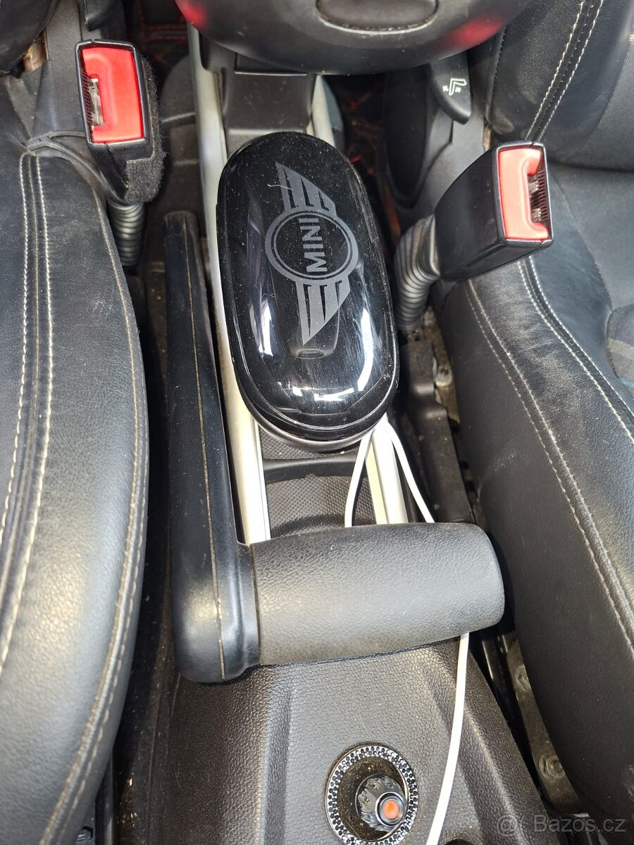 Mini Cooper Paceman - 12