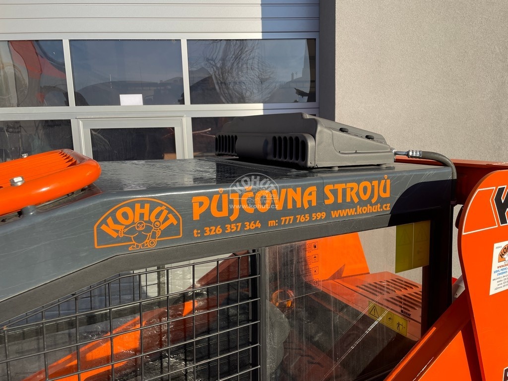 nakladač LOCUST 753 power speed+ - extra výbava - 12