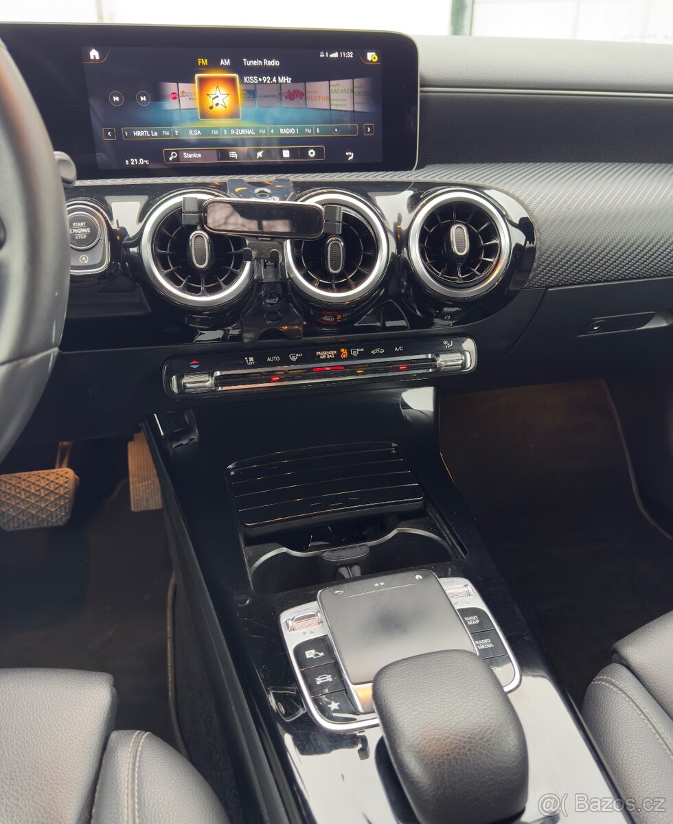 Mercedes-Benz A180d - 12