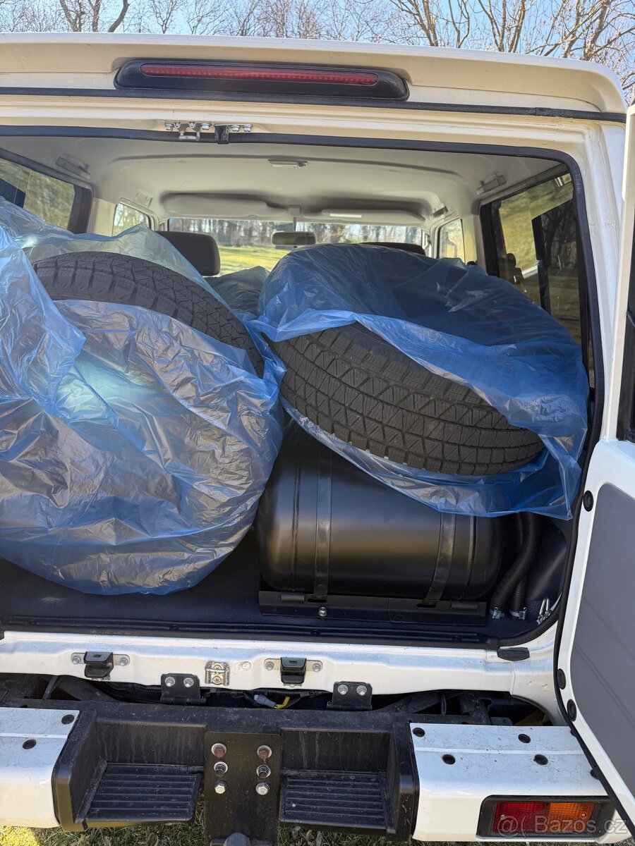 LAND CRUISER 71, 4,0L benzín/LPG, 17 900 km, TOP,provoz 2022 - 12