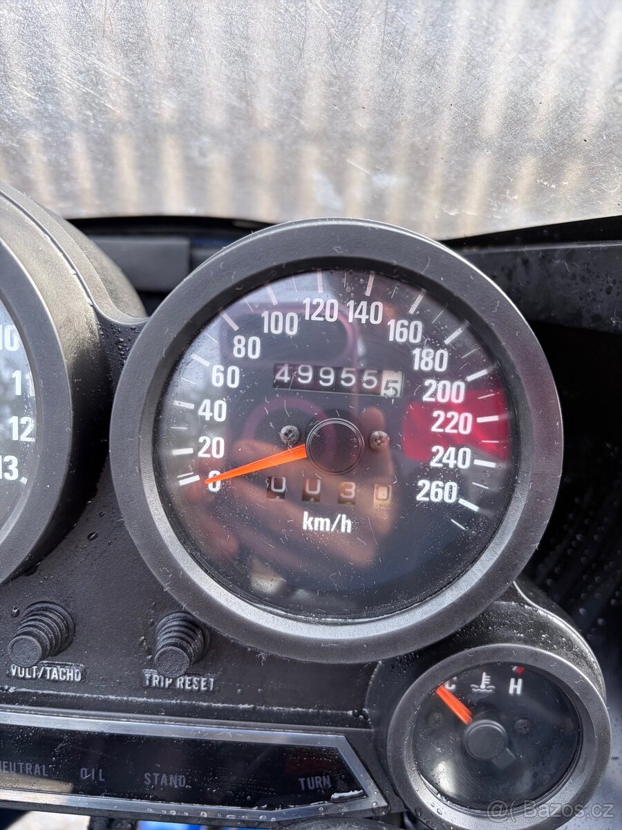 Kawasaki Gpz 900 - 12