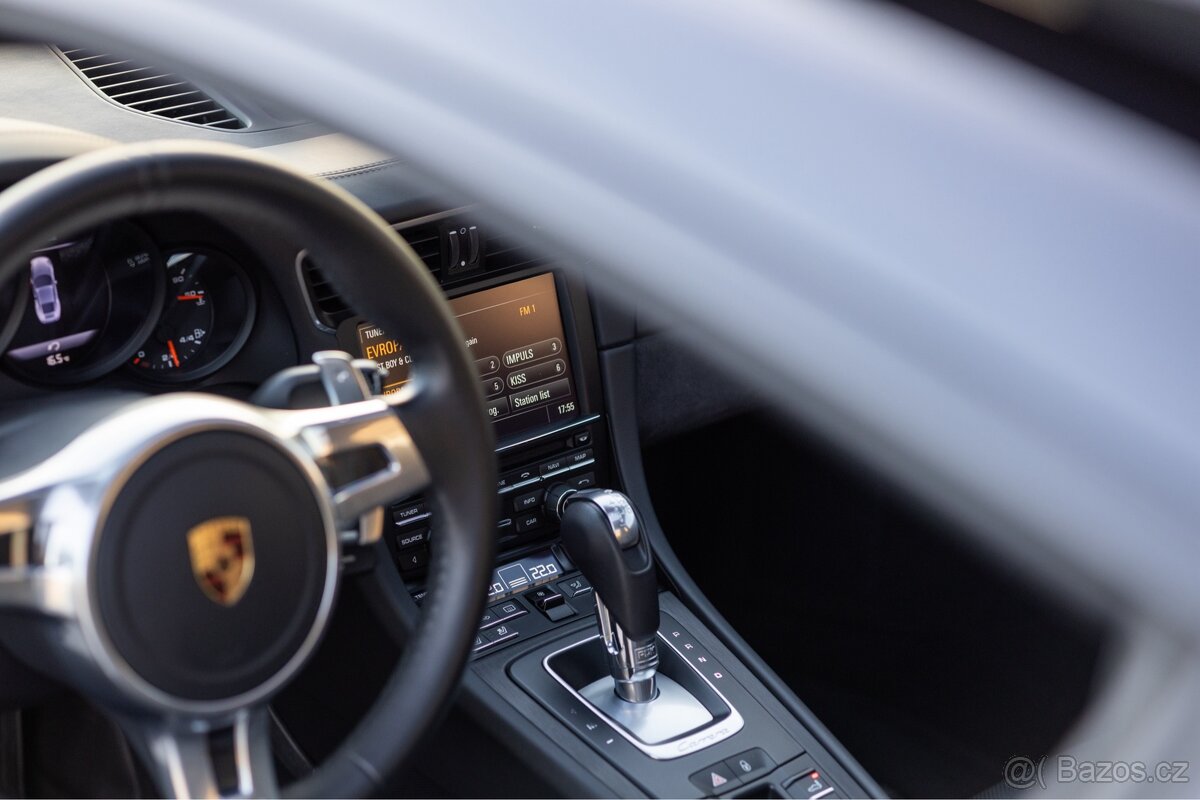 Porsche 911 Carrera 4 GTS | 3.8 | 27.600km | - 12